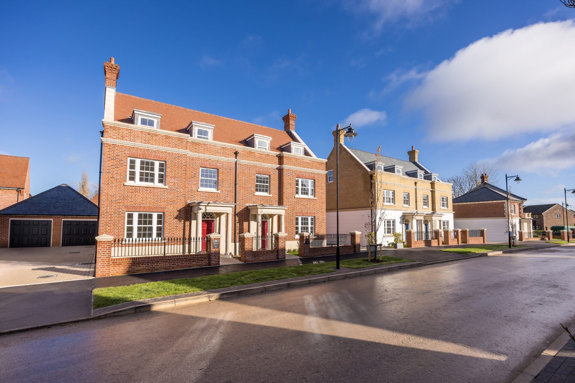 Exclusive Hard Hat Tour Will Offer Househunters a Rare Behind-the-Scenes Look